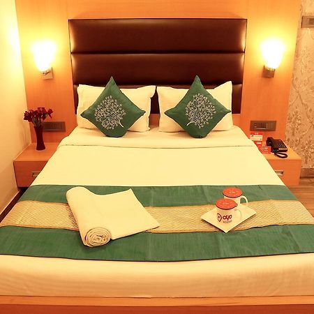 Oyo 3363 Near Sarat Bose Road Hotell Calcutta Exteriör bild