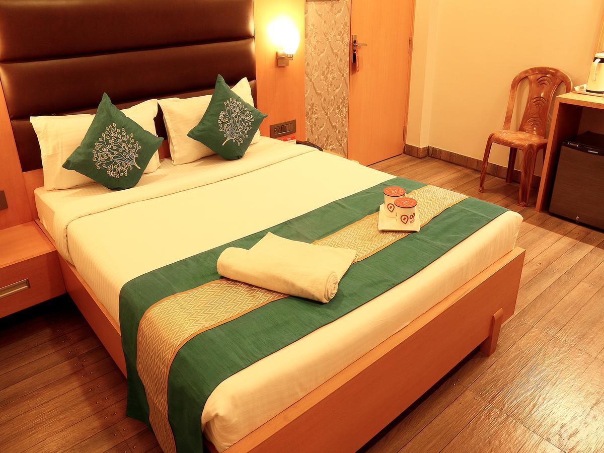 Oyo 3363 Near Sarat Bose Road Hotell Calcutta Exteriör bild