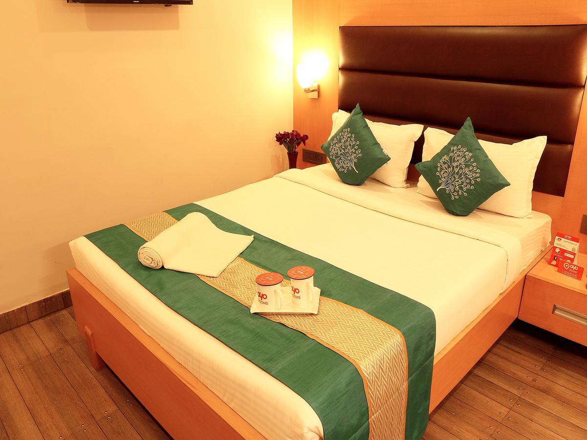 Oyo 3363 Near Sarat Bose Road Hotell Calcutta Exteriör bild
