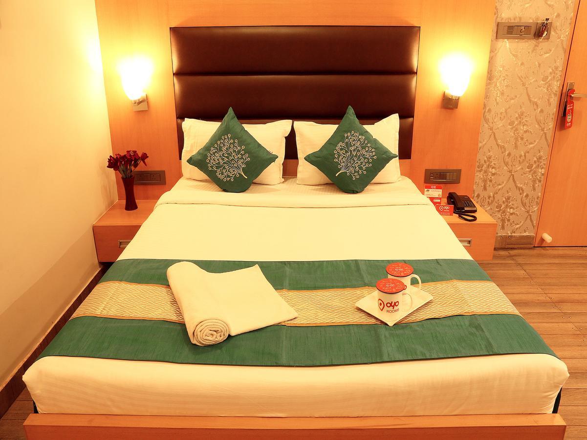 Oyo 3363 Near Sarat Bose Road Hotell Calcutta Exteriör bild